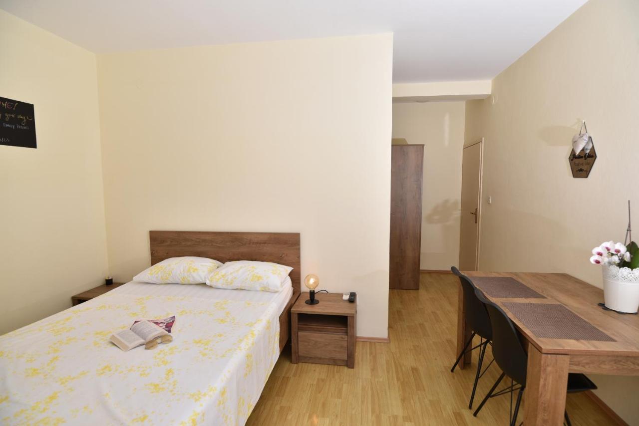 Apartments Pralas Quận Mokošica Ngoại thất bức ảnh