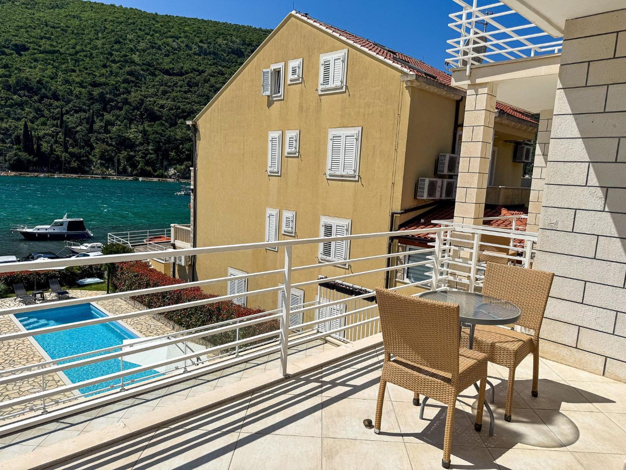 Apartments Pralas Quận Mokošica Ngoại thất bức ảnh